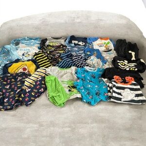 29pc boys lot- Pajamas-bluey-dinosaurs-sz 4/5t